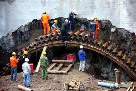 惠济隧道钢花管支护案例